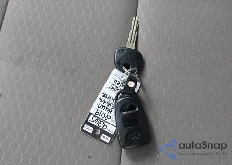 2019 Hyundai Elantra Sel from USA, damaged, VIN 5NPD84LF8KH470025